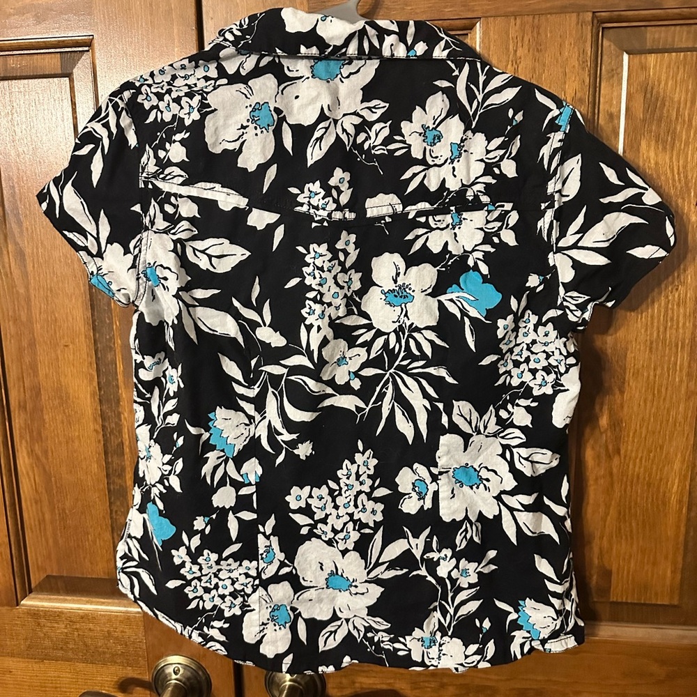 Oleg Cassini Weekend Floral Button Down Blouse Medium Black Blue Cotton - Picture 8 of 12